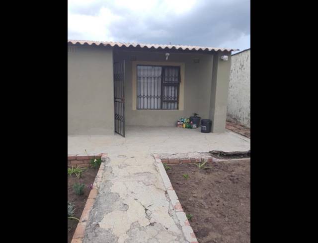 5 BEDROOM HOUSE FOR SALE IN KWA THEMA